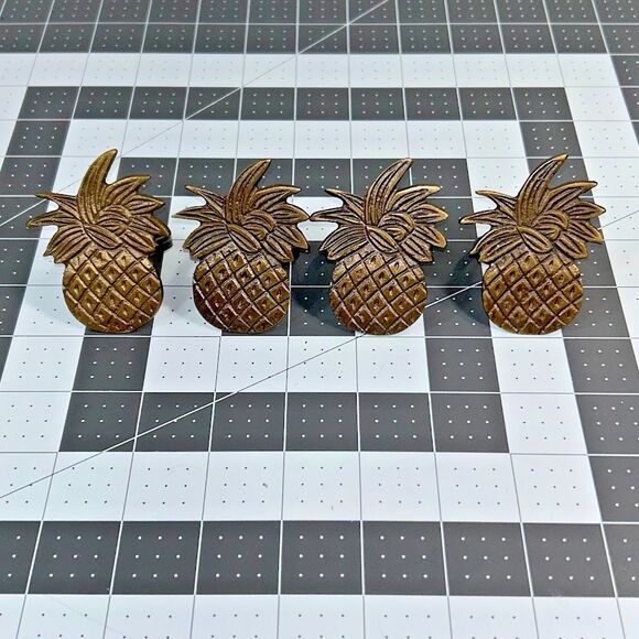 Pineapple Brass Napkin Holders Set of 4 Tropical Coastal Table Accessory 2.5" L - Picture 1 of 9
